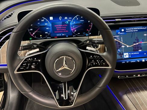 New 2026 Mercedes-Benz E 350 4MATIC Sedan image 17