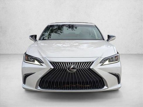 Used 2019 Lexus ES 350 image 2