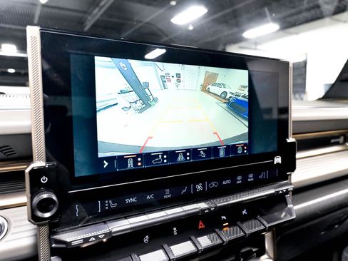 Used 2025 GMC Hummer EV 3X AWD/4WD image 22
