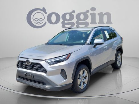 Used 2024 Toyota RAV4 XLE w/ Weather Package AWD/4WD image 1