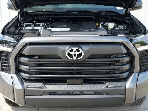 Used 2025 Toyota Tundra SR5 image 8