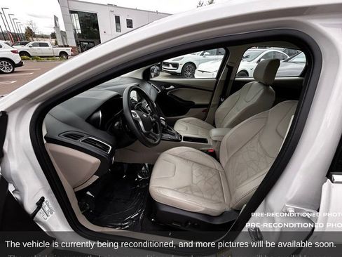 Used 2016 Ford Focus Electric Hatchback FWD image 13