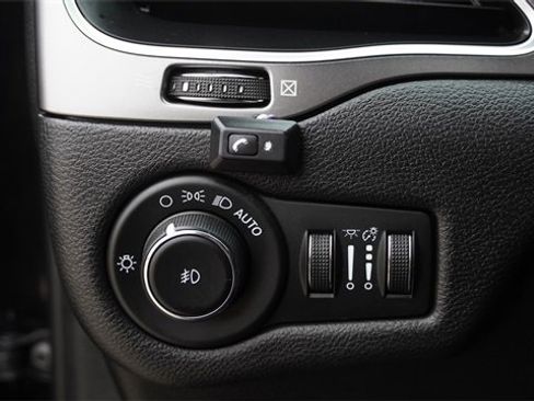 Used 2021 Jeep Cherokee Latitude Lux image 22