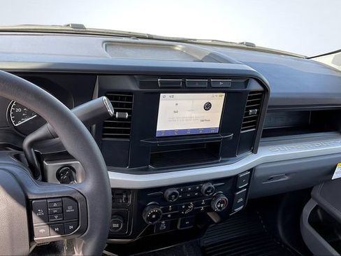 Used 2024 Ford F450 XL w/ XL Chrome Package RWD image 7