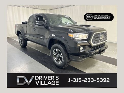 Used 2019 Toyota Tacoma TRD Sport w/ Technology Package AWD/4WD image 1