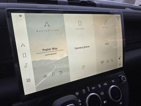 New 2026 Land Rover Defender 110 S image 22