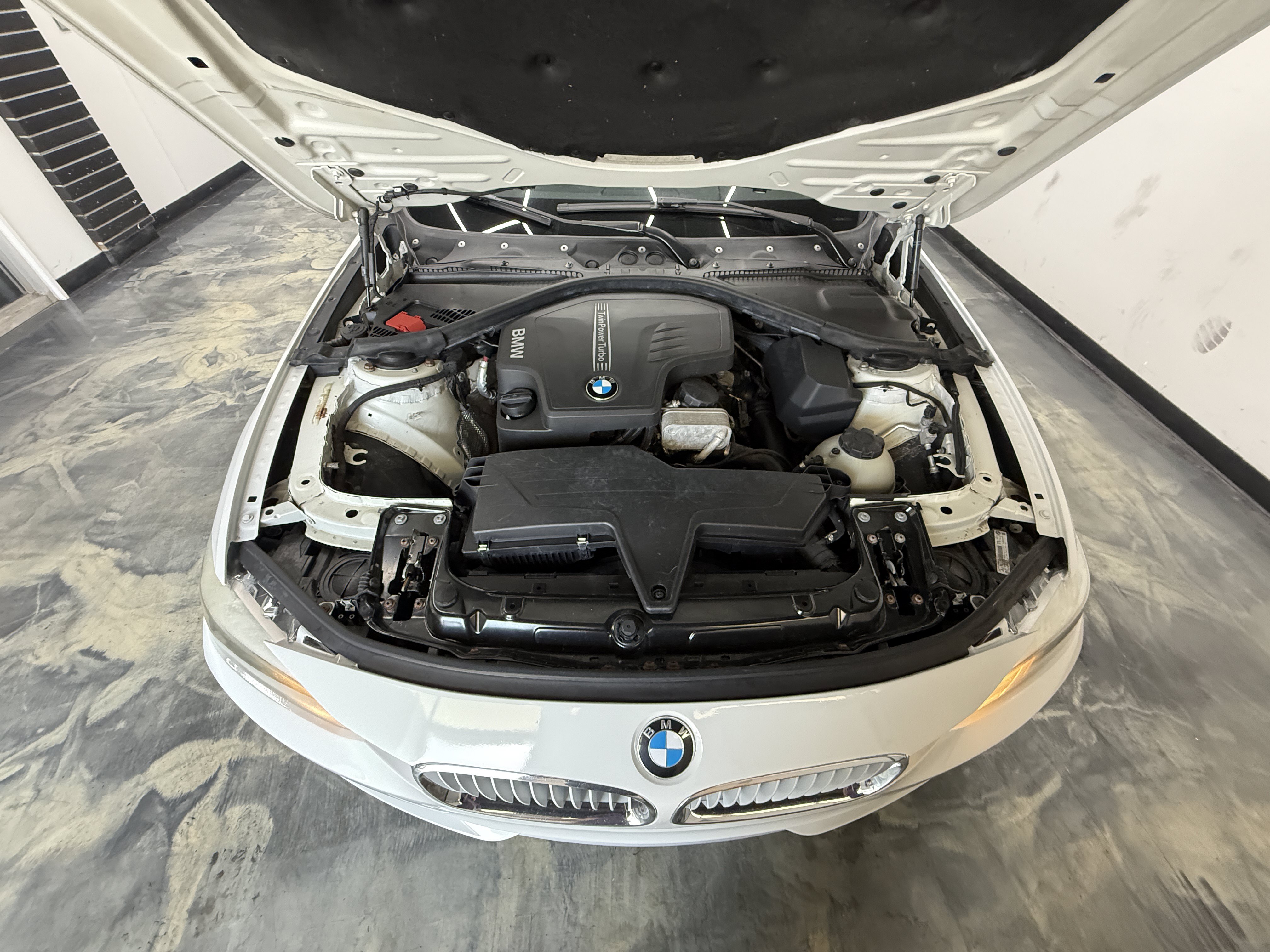 Used 2014 BMW 320i xDrive Sedan AWD/4WD image 31