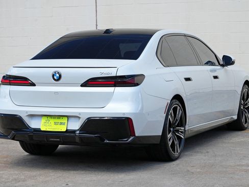 Used 2023 BMW 740i w/ Parking Assistance Package RWD image 58
