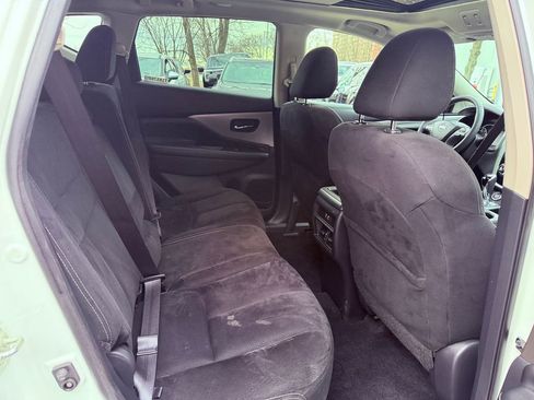 Used 2019 Nissan Murano SV w/ Premium Package image 31