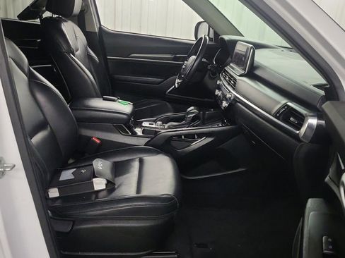 Used 2022 Kia Telluride S image 12