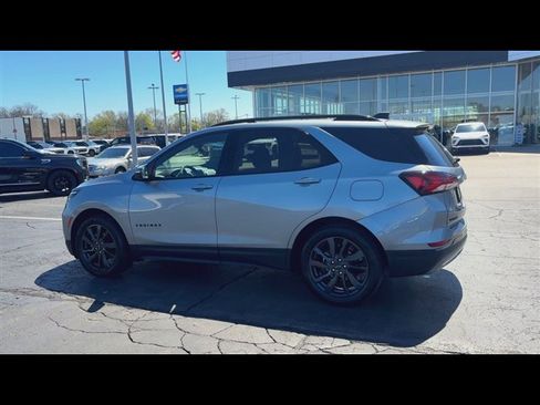 Certified 2023 Chevrolet Equinox RS w/ RS Leather Package FWD image 6