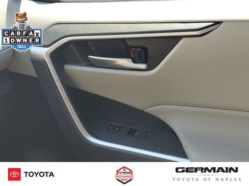 Used 2025 Toyota RAV4 XLE FWD image 28