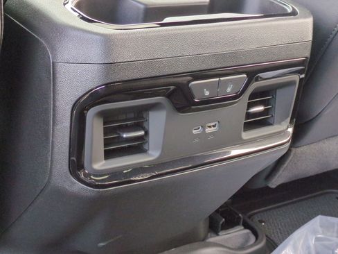 New 2025 GMC Sierra 1500 AT4 w/ AT4 Premium Package image 23