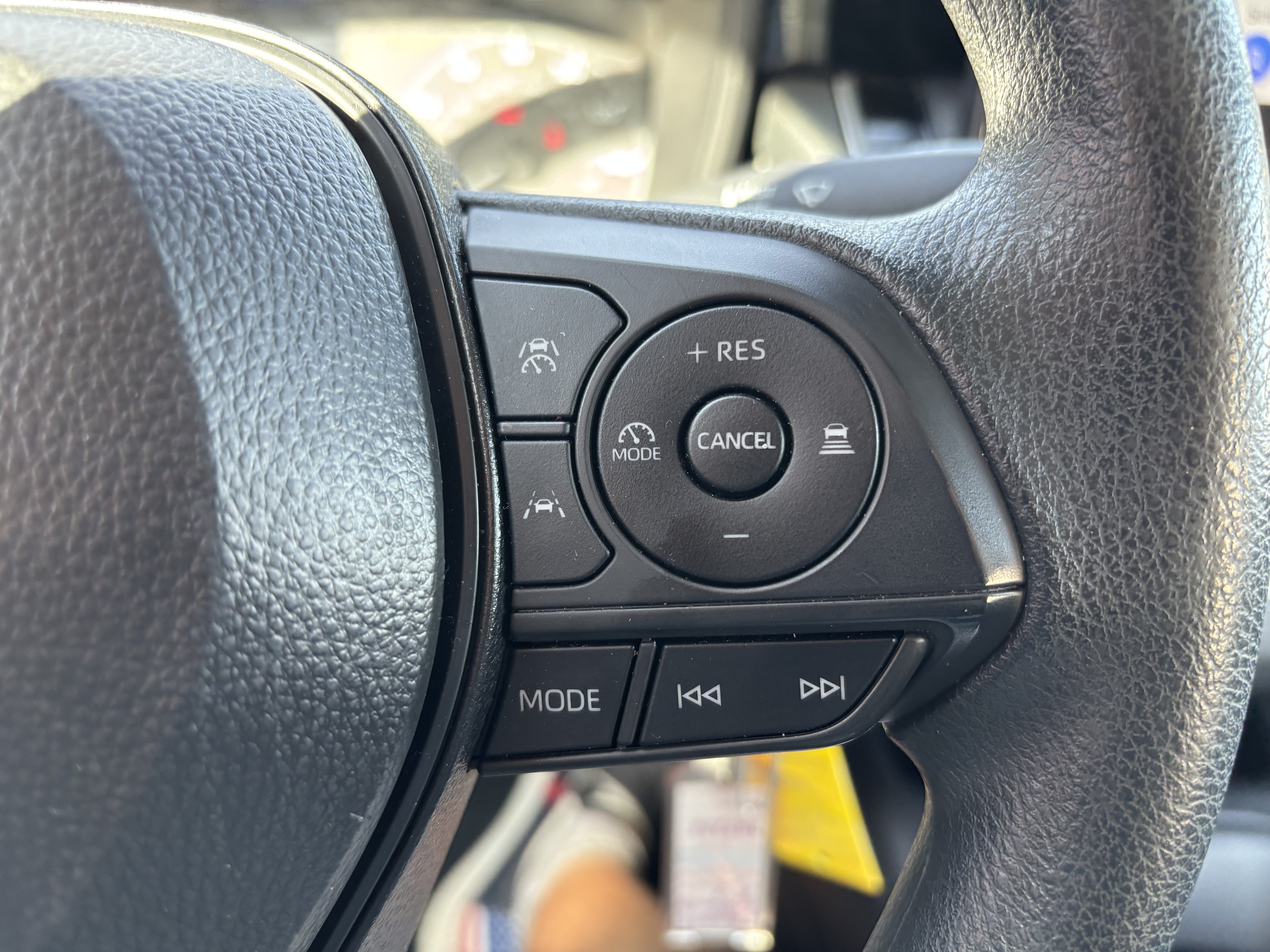 Used 2025 Toyota Corolla LE FWD image 20