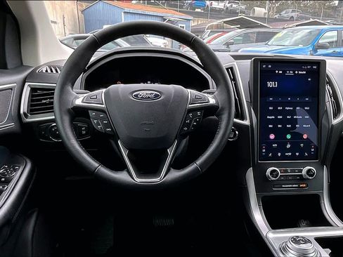 Used 2022 Ford Edge SEL w/ Sport Appearance Package image 5
