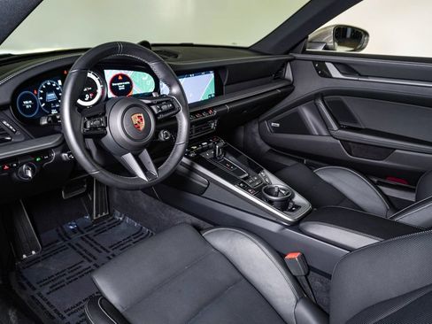 Used 2020 Porsche 911 Carrera S RWD image 4