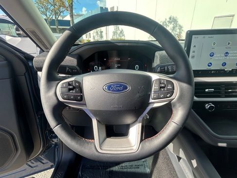 New 2026 Ford Explorer Active w/ Active Comfort Package image 12