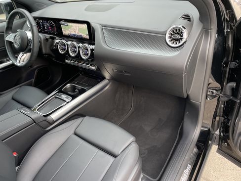 Certified 2025 Mercedes-Benz GLA 250 image 47