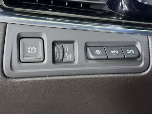 Used 2021 Cadillac XT6 Sport AWD/4WD image 11