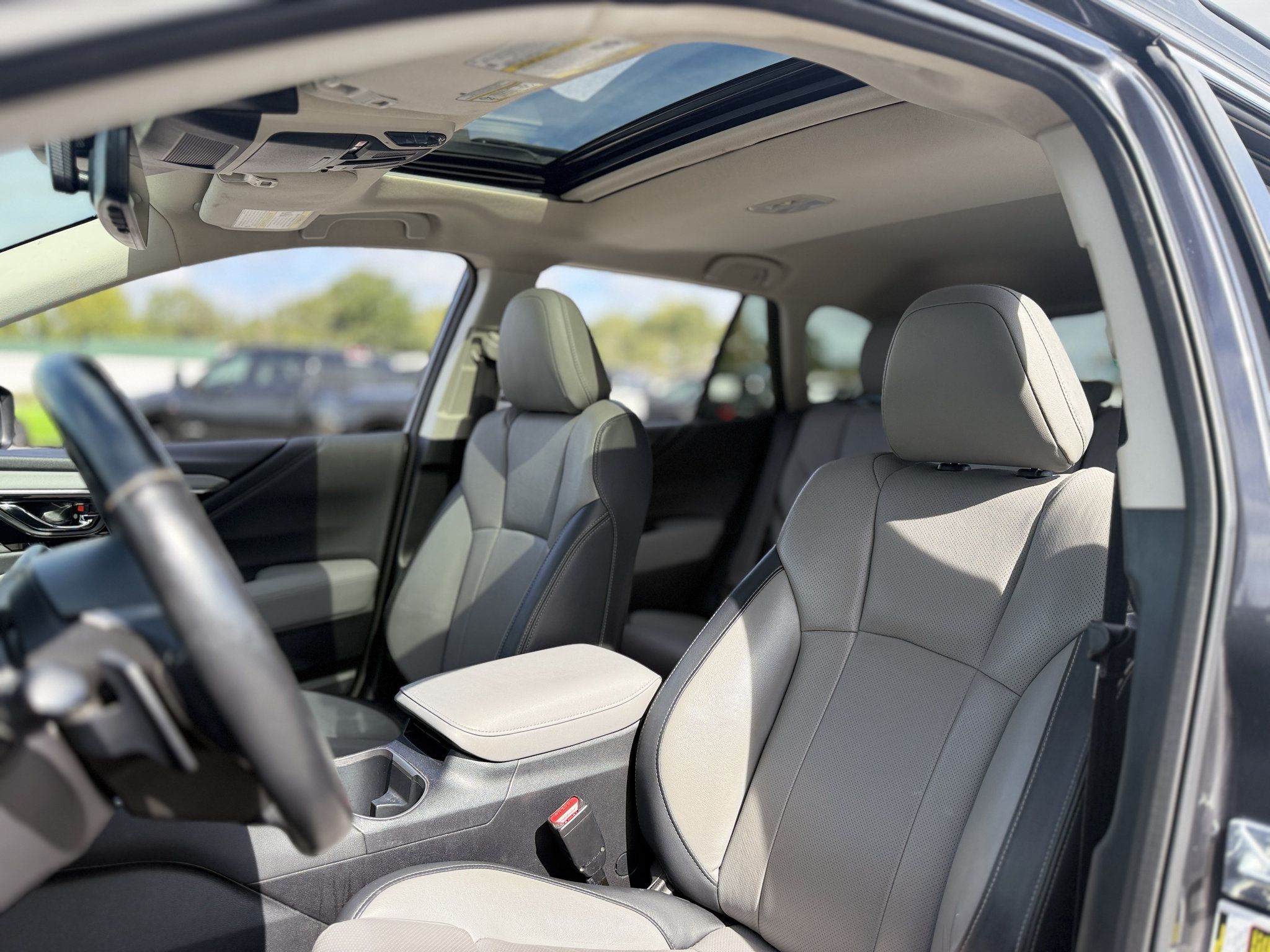 Used 2023 Subaru Outback Limited AWD/4WD image 18