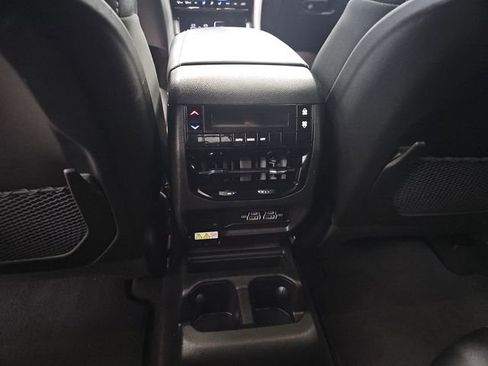 Used 2023 Jeep Grand Cherokee L Altitude image 42