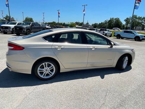Used 2018 Ford Fusion S FWD image 11