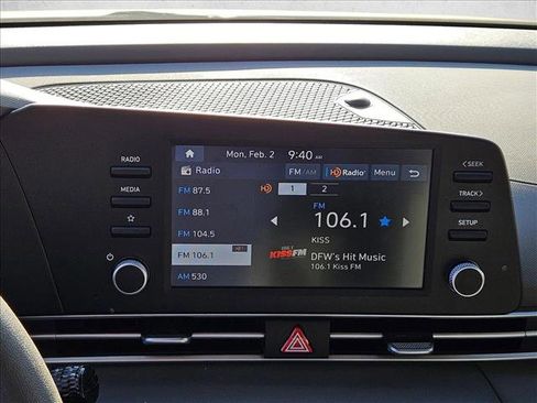 Used 2024 Hyundai Elantra SE image 13