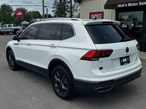 Used 2024 Volkswagen Tiguan SE AWD/4WD image 4