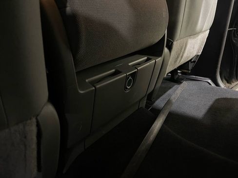 Used 2012 Toyota Tundra 4x4 Double Cab w/ Tow Pkg image 22