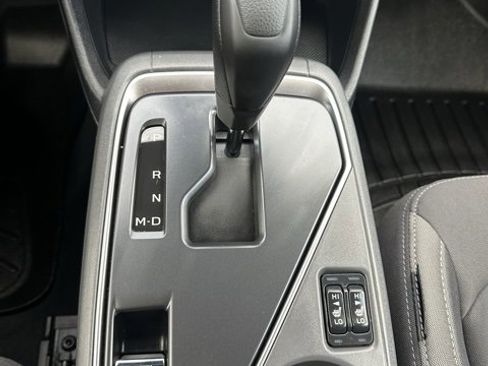 Used 2025 Subaru Crosstrek 2.0i Premium image 16