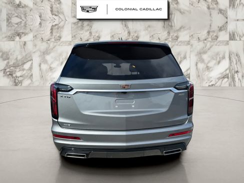 Used 2024 Cadillac XT6 Sport w/ Technology Package image 3