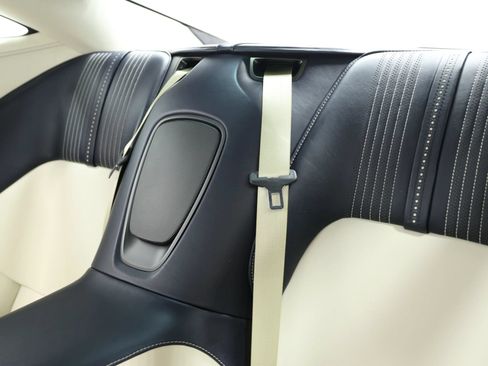 Used 2019 Aston Martin DB11 Coupe RWD image 50