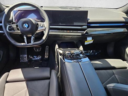 Used 2026 BMW 530i w/ M Sport Package RWD image 16