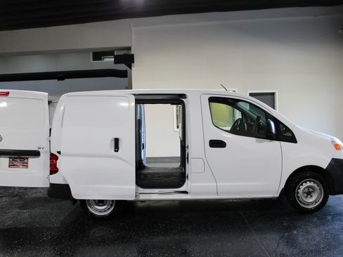 Used 2015 Nissan NV200 SV FWD image 20