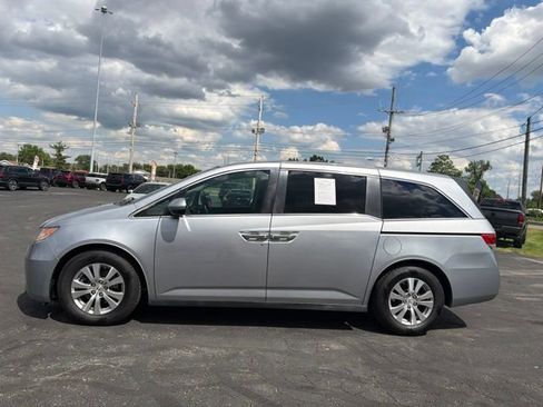 Used 2016 Honda Odyssey SE image 4
