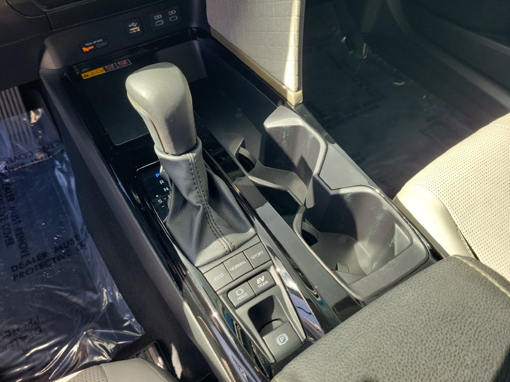 Used 2025 Toyota Camry XLE FWD image 25