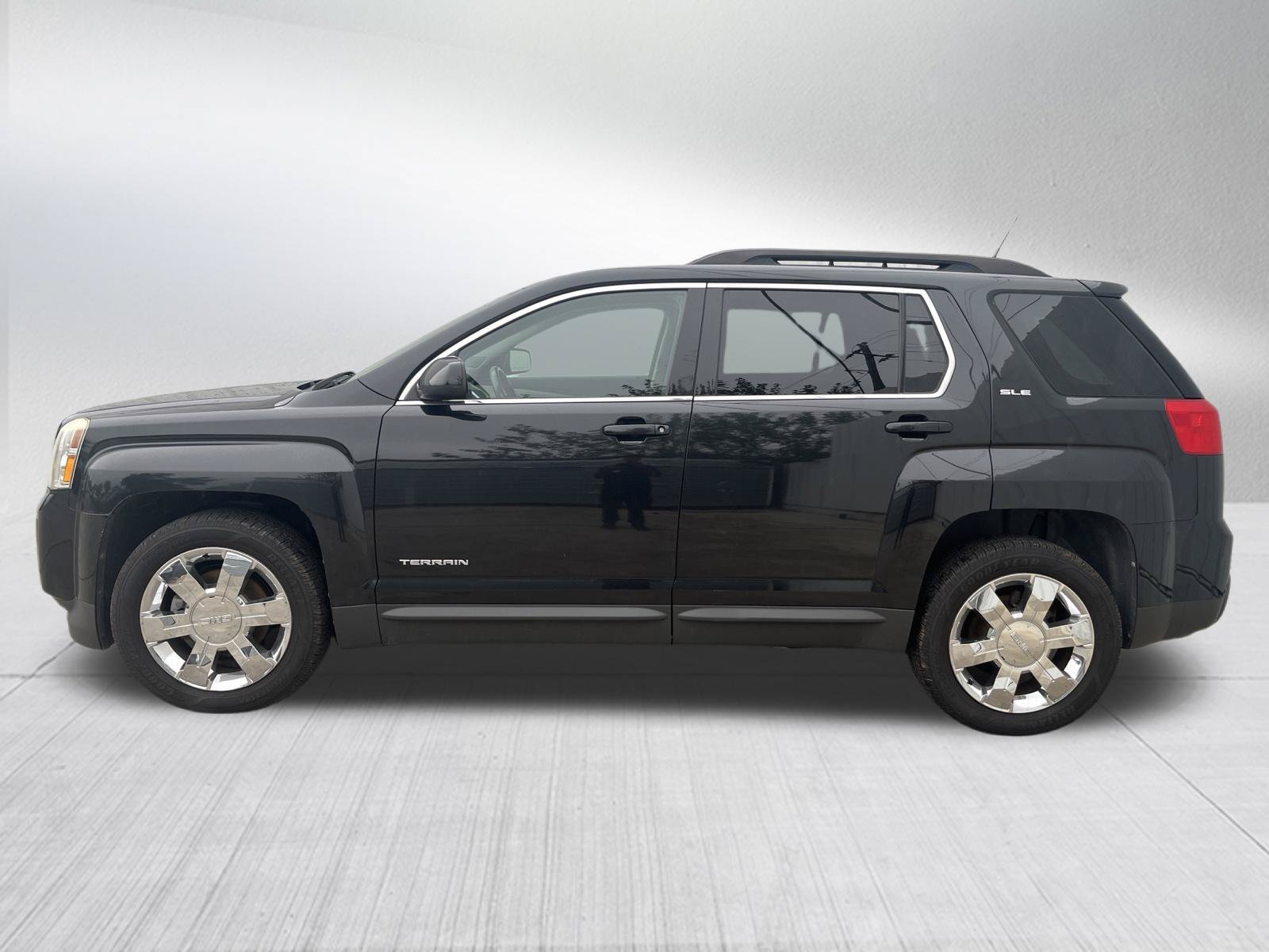 Used 2011 GMC Terrain SLE w/ Convenience Package FWD image 4