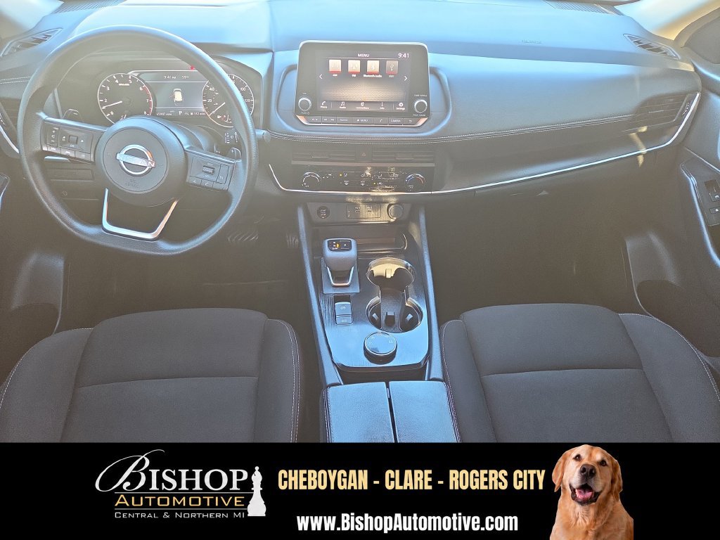 Used 2024 Nissan Rogue S AWD/4WD image 14