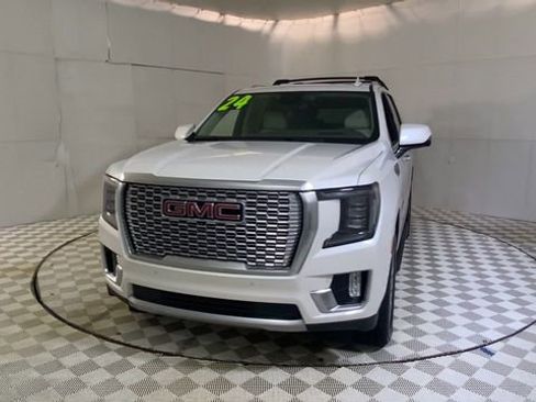 Used 2024 GMC Yukon Denali AWD/4WD image 6