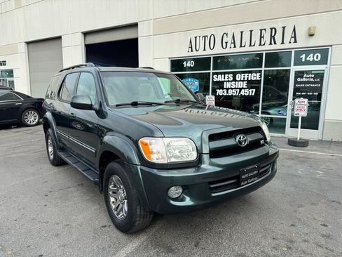 Used 2007 Toyota Sequoia SR5 AWD/4WD image 6