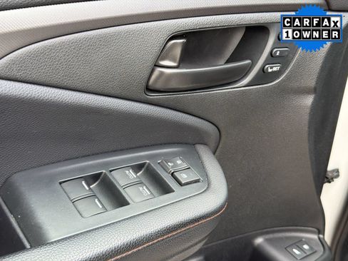 Used 2023 Honda Passport TrailSport image 14