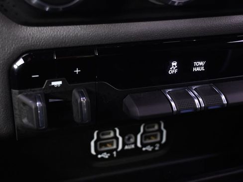 Used 2023 RAM 1500 Big Horn AWD/4WD image 31