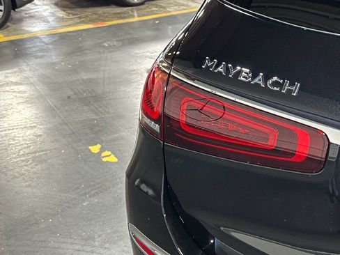 Certified 2023 Mercedes-Benz Maybach GLS 600 4MATIC image 17
