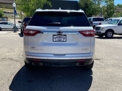 Used 2021 Chevrolet Traverse High Country w/ LPO, Floor Liner Package AWD/4WD image 4
