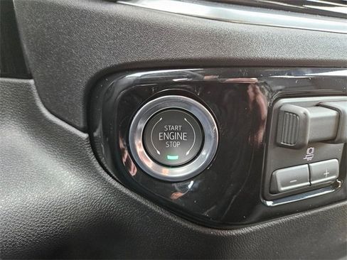 New 2026 GMC Sierra 2500 SLT image 25