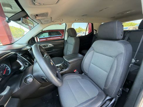 Used 2018 Chevrolet Traverse LS FWD image 14