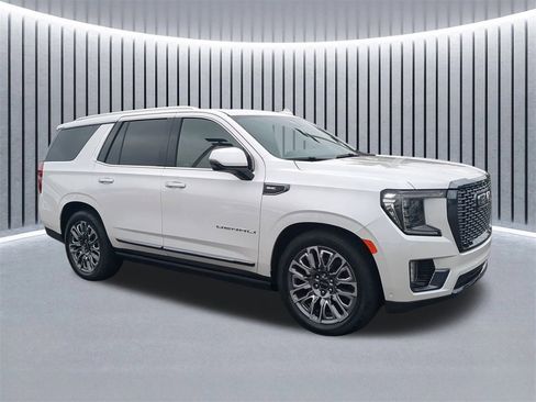 Used 2023 GMC Yukon Denali Ultimate image 3