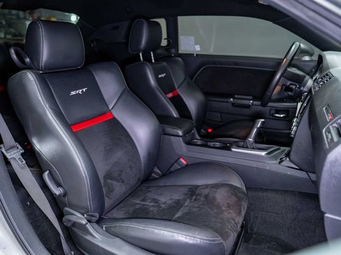 Used 2010 Dodge Challenger SRT8 w/ SRT Option Group II RWD image 19