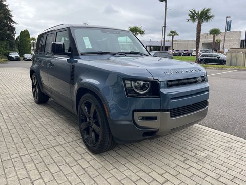 New 2026 Land Rover Defender 110 S AWD/4WD image 8