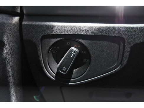 Used 2023 Volkswagen Atlas SE w/ Panoramic Sunroof Package FWD image 19